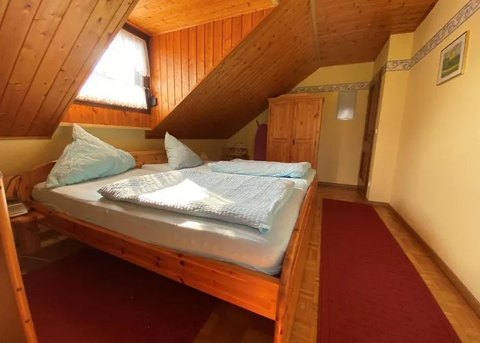 Ferienwohnung-kylltal-blick *